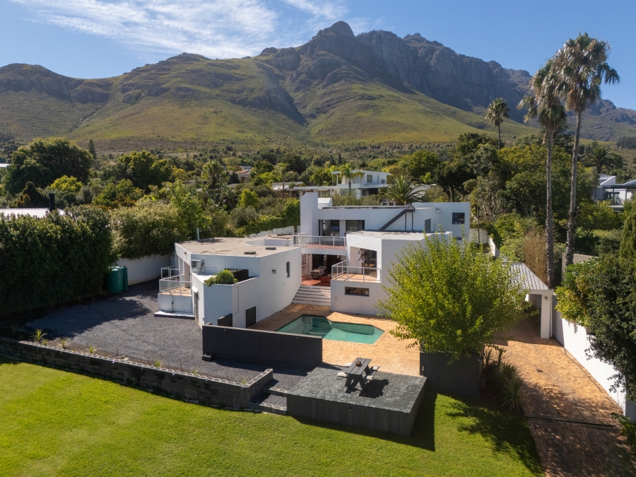 6 Bedroom Property for Sale in Brandwacht Western Cape
